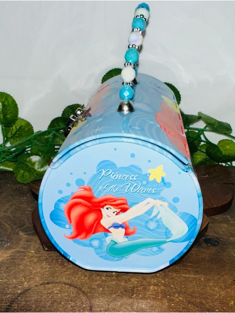 Disney Little Mermaid Ariel Flounder Tin Purse